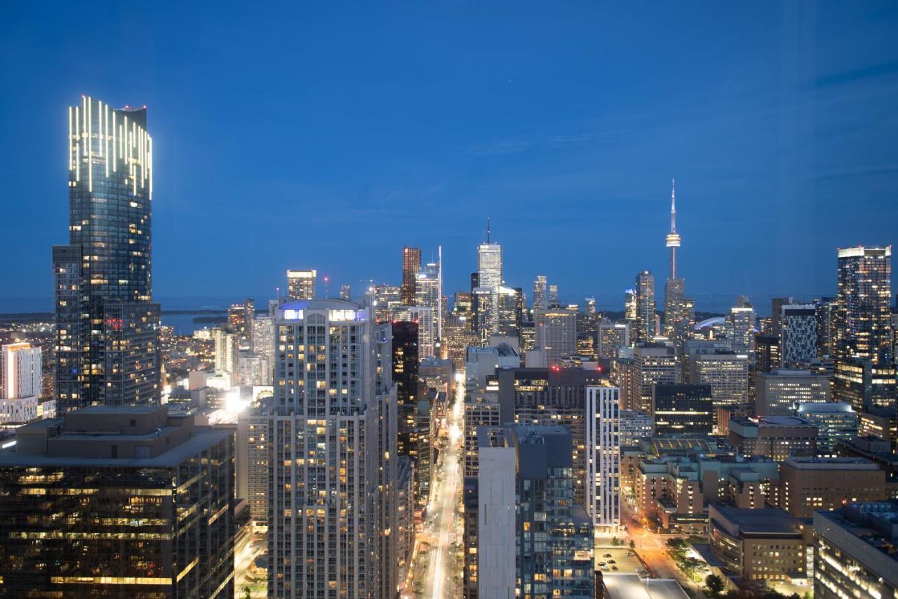 Great View High Rise In Central تورونتو المظهر الخارجي الصورة