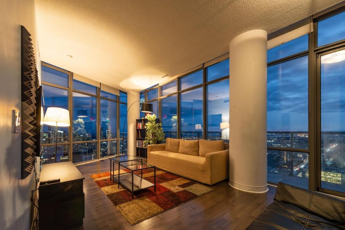 Great View High Rise In Central تورونتو المظهر الخارجي الصورة